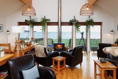 Photo of Broad Bay House