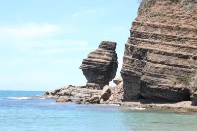 Photo of Bourail La Roche Percee
