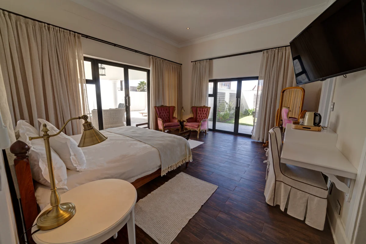 Lagoon Suites Boutique Hotel