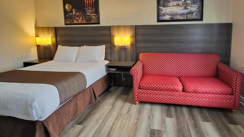 Maple Leaf Inn
