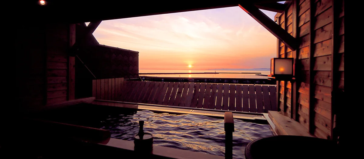 Teradomari Beach Tsuwabuki Onsen Sumiyoshiya
