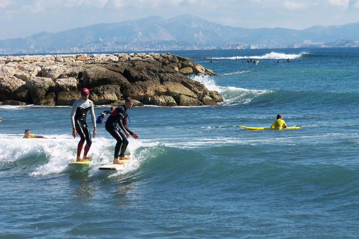 La 13eme Vague - Ecole de Surf & Paddle
