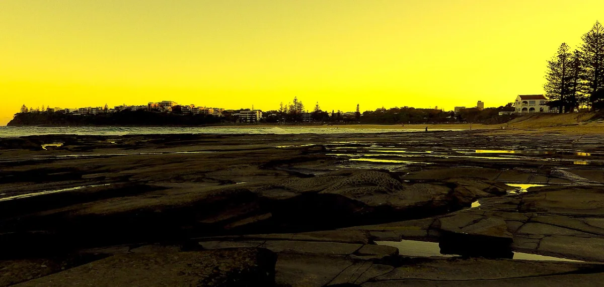Moffat Beach