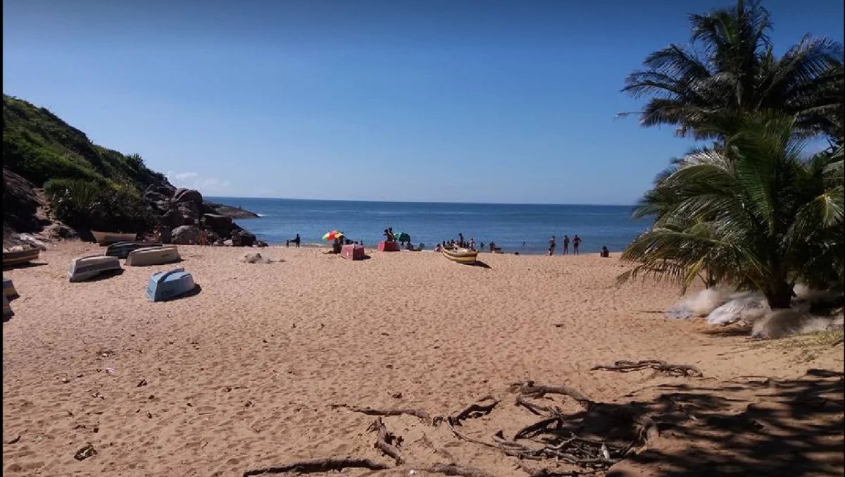 Playa Lagartillo (Dirt Bar)