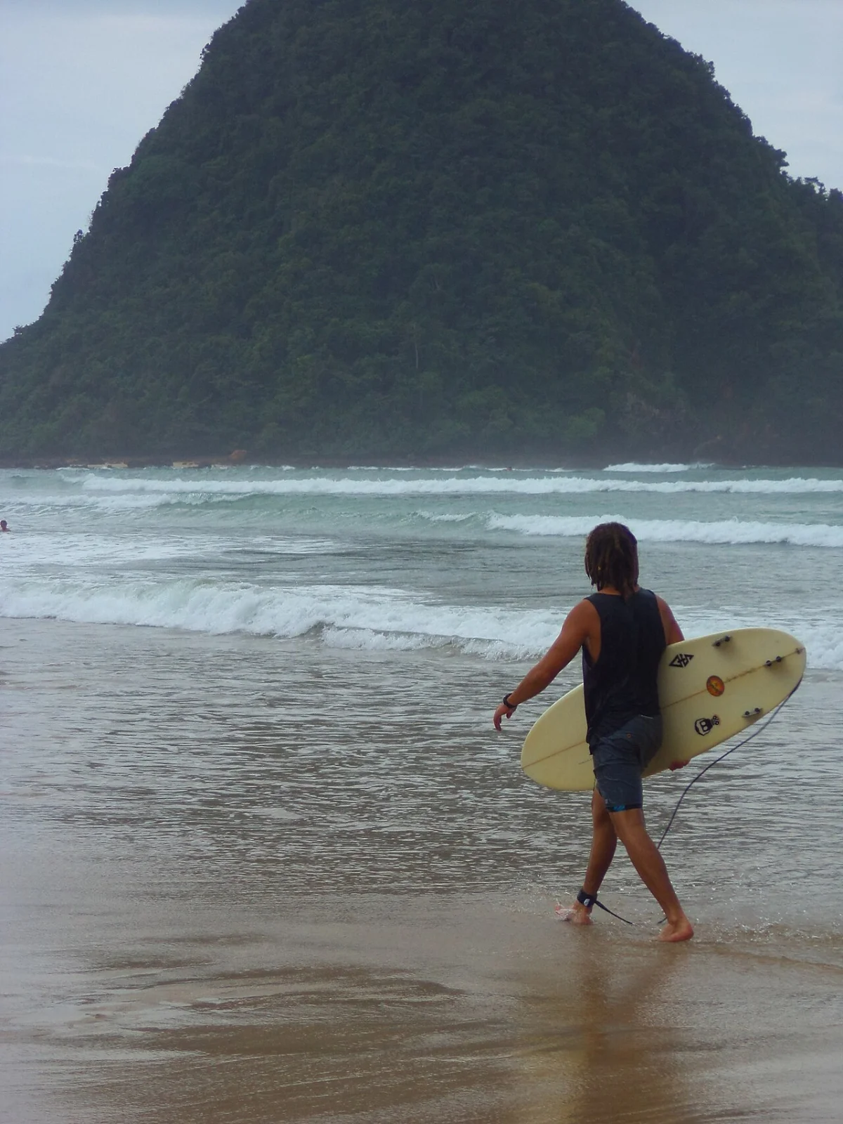 Pulau Merah