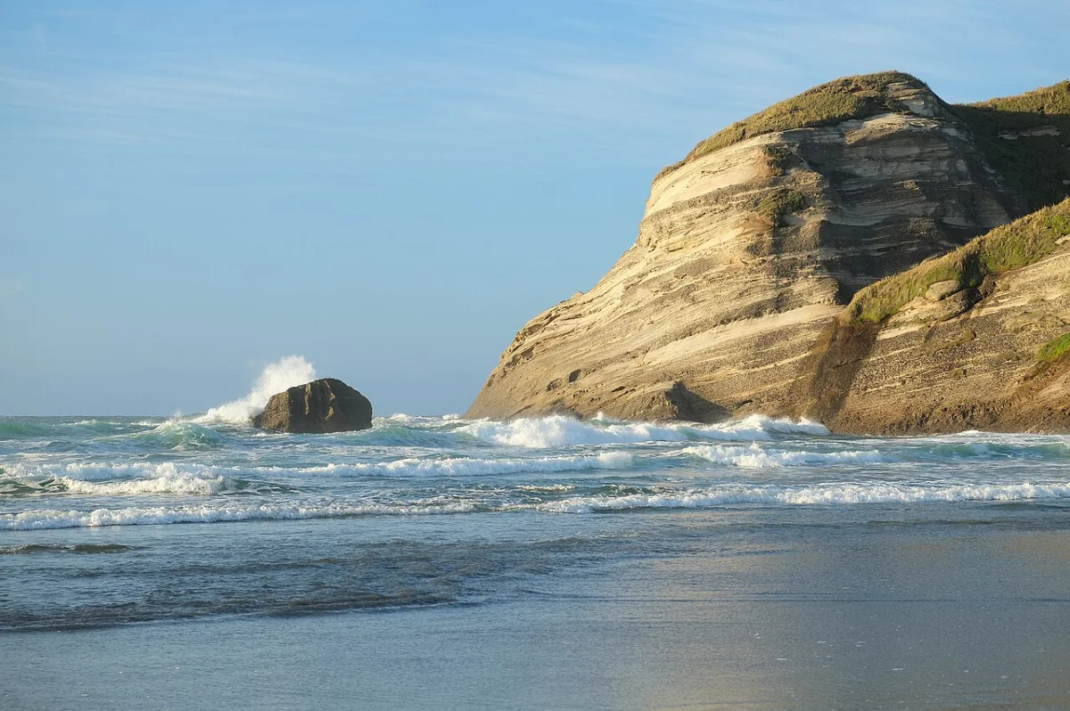 Wharariki Beach
